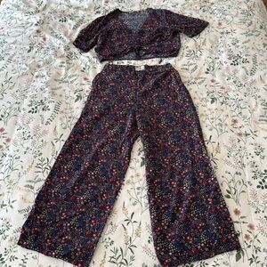 Marine Layer Kiley Wide Leg Pant and Top Set in Floral Print S Small